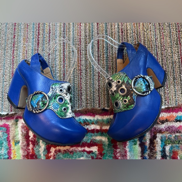 Fluevog LIKE NEW Prepare Buzz blue/green python platform clog - 6.5 (fits 6) - Picture 10 of 16